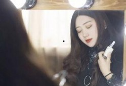 网红吃瓜小霖霖是谁啊